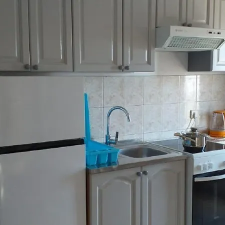 Vojni - With Pool Appartement Privlaka (Zadar)